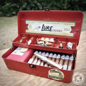 Lure Cigars Corojo - "Big Lou" tackle box