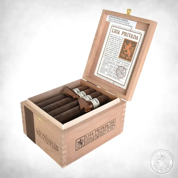 Drew Estate Liga Privada T52 Belicoso open box-24