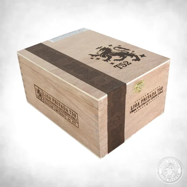 Drew Estate Liga Privada T52 Corona Doble closed box-24