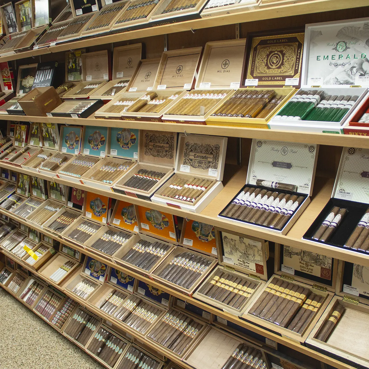 Boll Weevil Fine Cigars - Collection