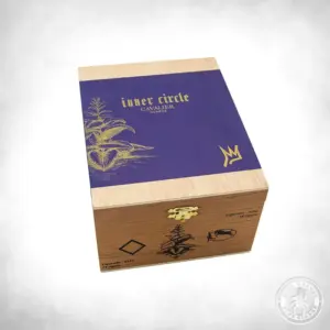Cavalier Geneve Inner Circle Figurado closed box-24