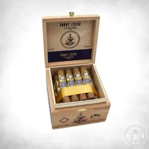 Cavalier Geneve Inner Circle Petit Robusto open box-24