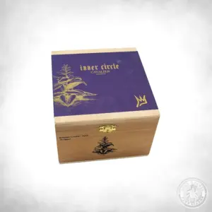 Cavalier Geneve Inner Circle Robusto Grande closed box-24